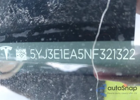 2022 Tesla Model 3 Rear-Wheel Drive z USA, uszkodzony, nr VIN 5YJ3E1EA5NF321322